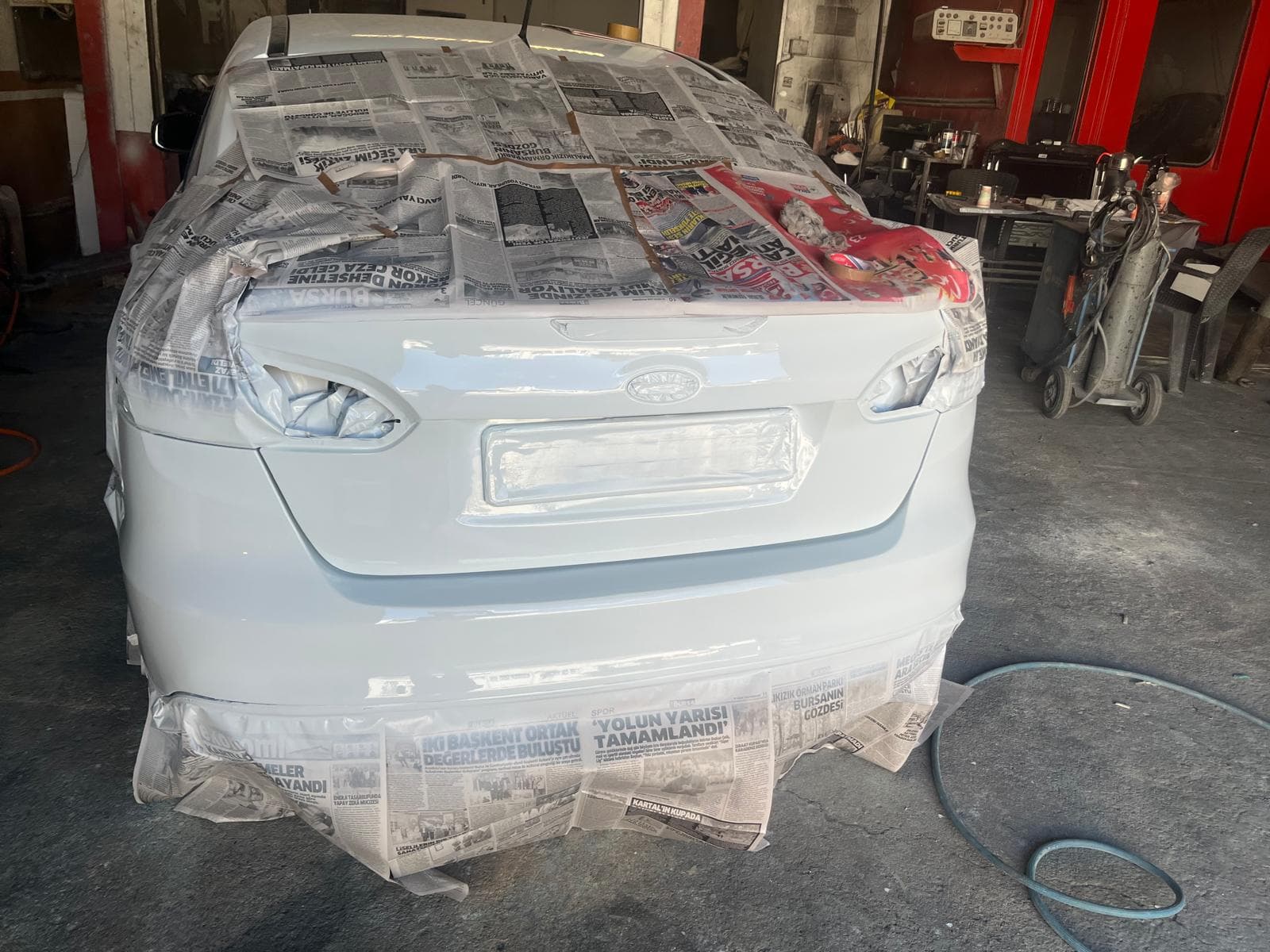 Ford arka tampon fırın boya sonrası