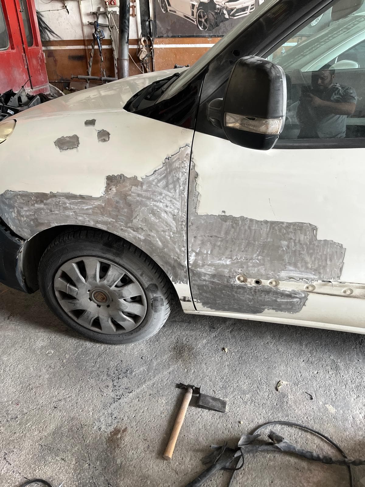 Fiat çamurluk kaporta kaynak işlemi