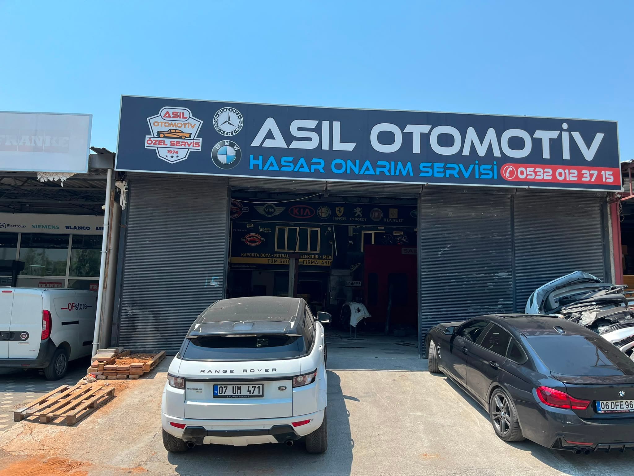 Asil Otomotiv atölye girişi ve tabelası